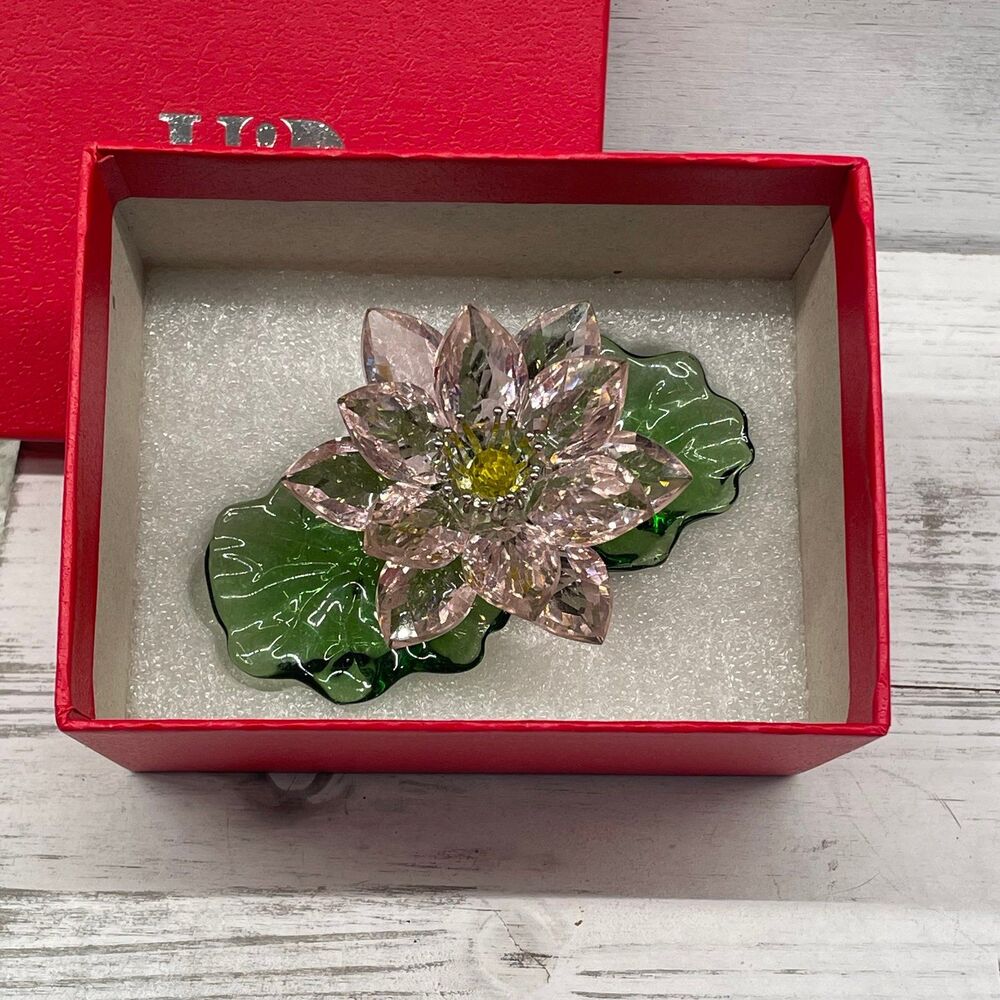 H&D Crystal Lotus Flower Figurine Pink & Clear Petals New in Box Decorative Art